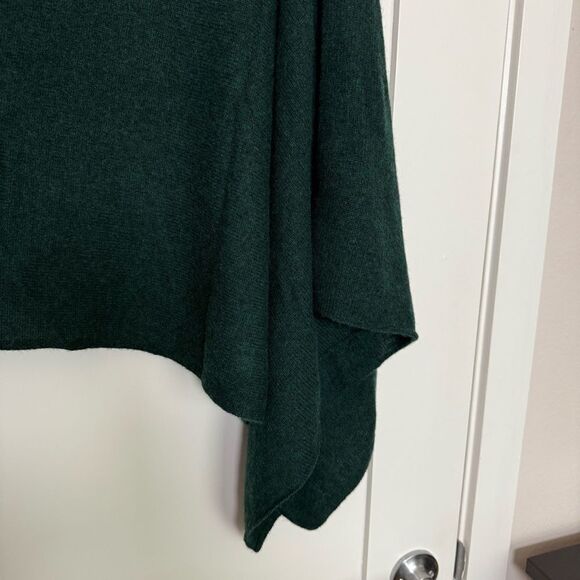 St Tropez West 100% Cashmere Asymmetrical Poncho Womens OS Emerald Soft Work - Picture 2 of 7